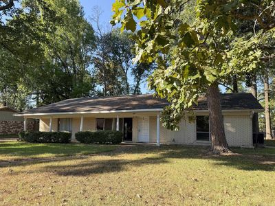 105 Woodbriar Way
