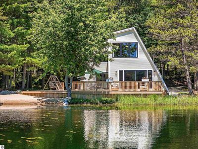398 Island View Dr