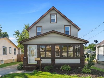 3813 Buechner Ave