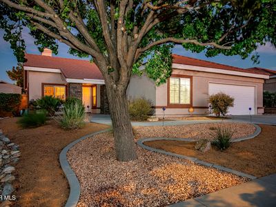 40266 Racquet Ln