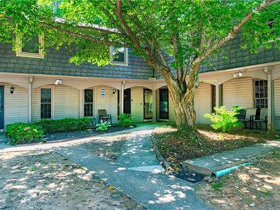 3099 Colonial Way APT G