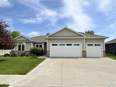 Property at 642 Bluestem Trl, Dakota Dunes, SD