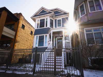 1833 W Cuyler Ave
