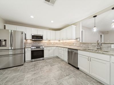4916 Althea Dr