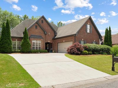 211 Kenniston Dale