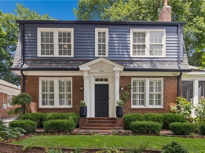 1311 N Morningside Dr NE