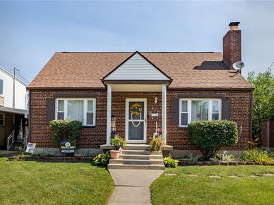 323 Holmes Dr