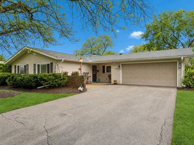 4 S Cypress Ln