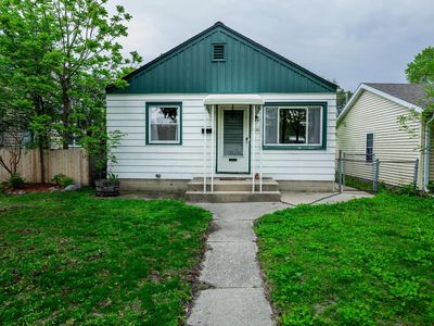 3162 South Austin STREET