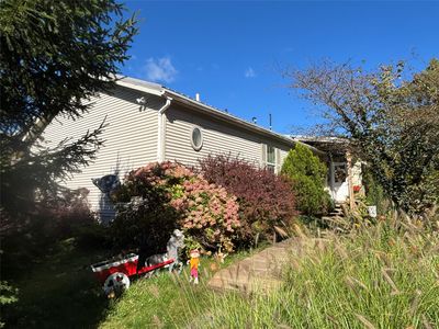 607 Mead Rd