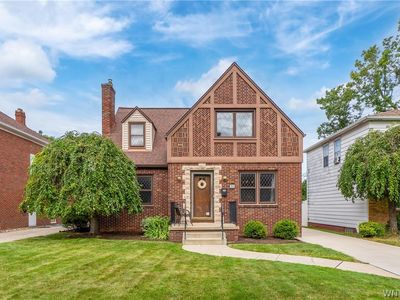 90 Hendricks Blvd