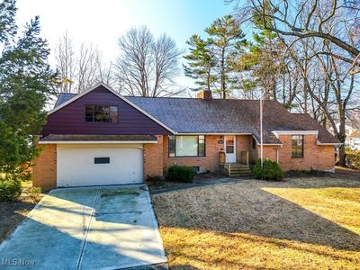 28050 Gilchrist Dr