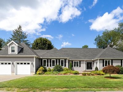 30 Hampden Ave