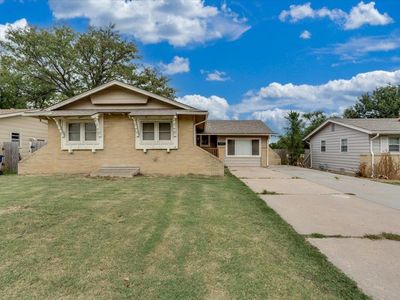 8206 E Levitt Dr