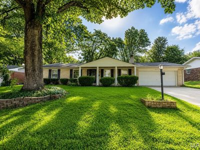 121 Williamsburg Dr