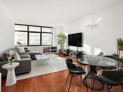 1 Morton Sq APT 4DE