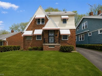 Property at 21007 Gardenview Dr, Maple Heights, OH