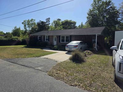 4008 Anne St.