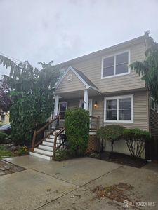 14 Larch St