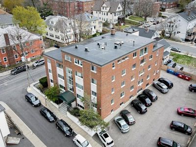 2 Larose Pl APT 8