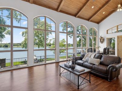 2428 River Oaks