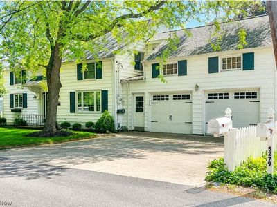 5267 Portage Dr