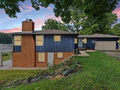 Property at 6380 Oak Ridge Dr, Jonesville, MI