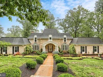 1715 Mountain View Rd