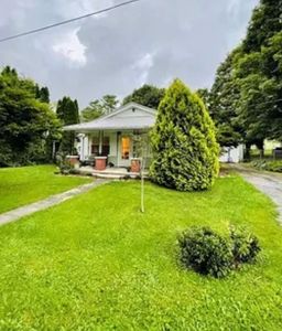 Property at 133 Taylor St, Newland, NC