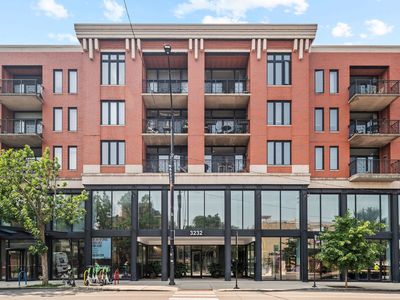 3232 N Halsted St APT D1001