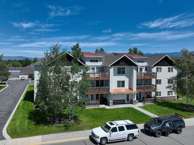 81 N Shore Dr APT 9
