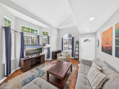402 Almond Ave