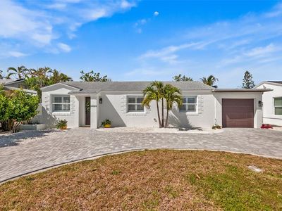14024 N Bayshore Dr