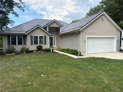 1557 Lake Crest Dr