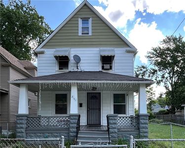 2135 W 96th St