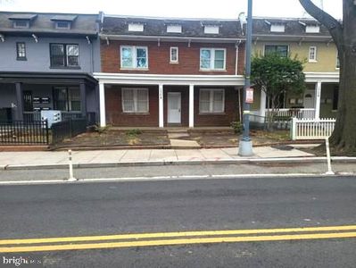 1704 W Virginia Ave NE