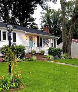 14 Woodhill Dr