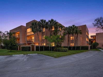 10975 SW 107th St APT 302