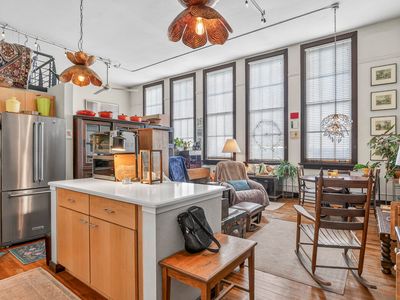 301 Central Ave NE #302