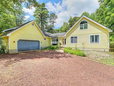 2 Whitewater Ln