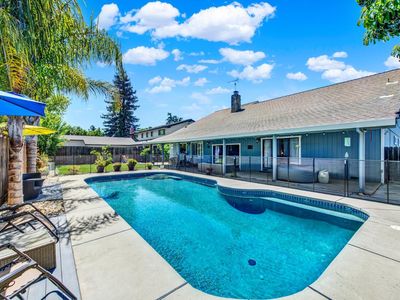 315 S Almond Street