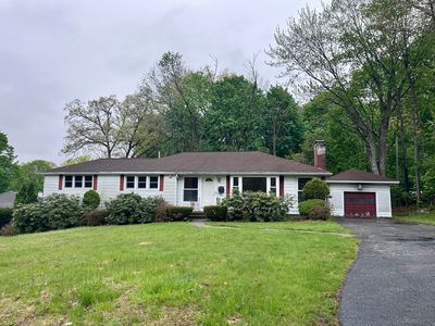 79 Newton Ave N