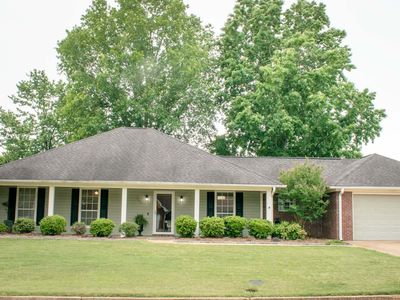 2607 Sourwood Dr