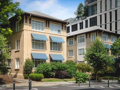 754 Juniper St NE APT 2
