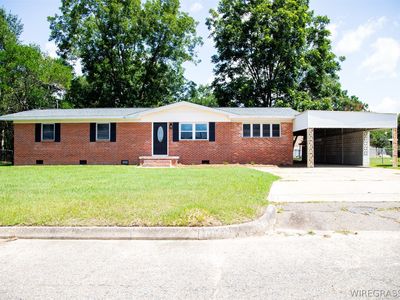 Property at 702 W Jernigan Ave, Geneva, AL