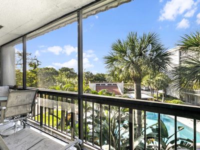 2550 Presidential Way #301