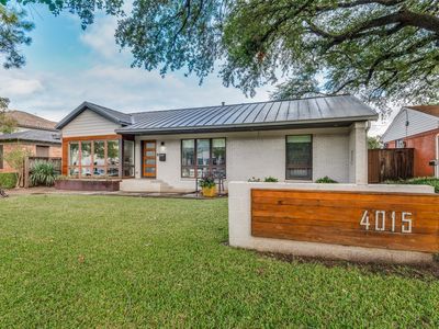 4015 Lively Ln