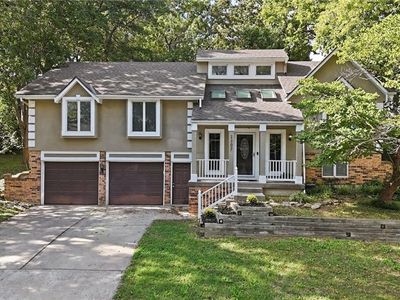 1307 SW Granite Creek Dr