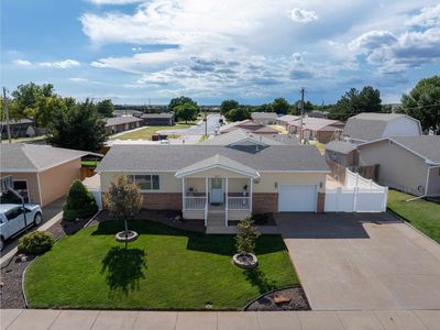 2025 Metro Ln