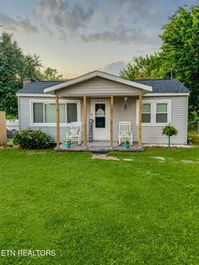 707 Vine Ave